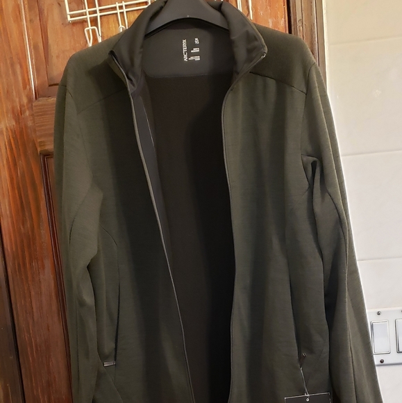 Arc'teryx Other - NWT Arcteryx A2B Vinton Jacket